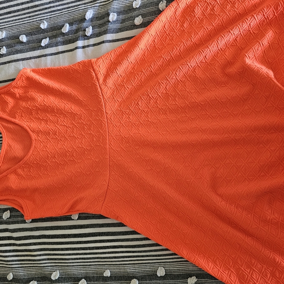 Vibrant Orange Sleeveless Dress - Picture 2 of 3